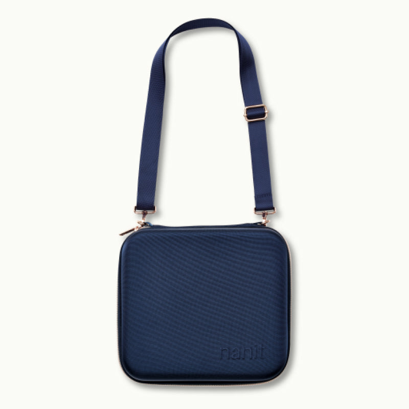 nanit traveling light case with shoulder strap in blue oxford #color_blue oxford