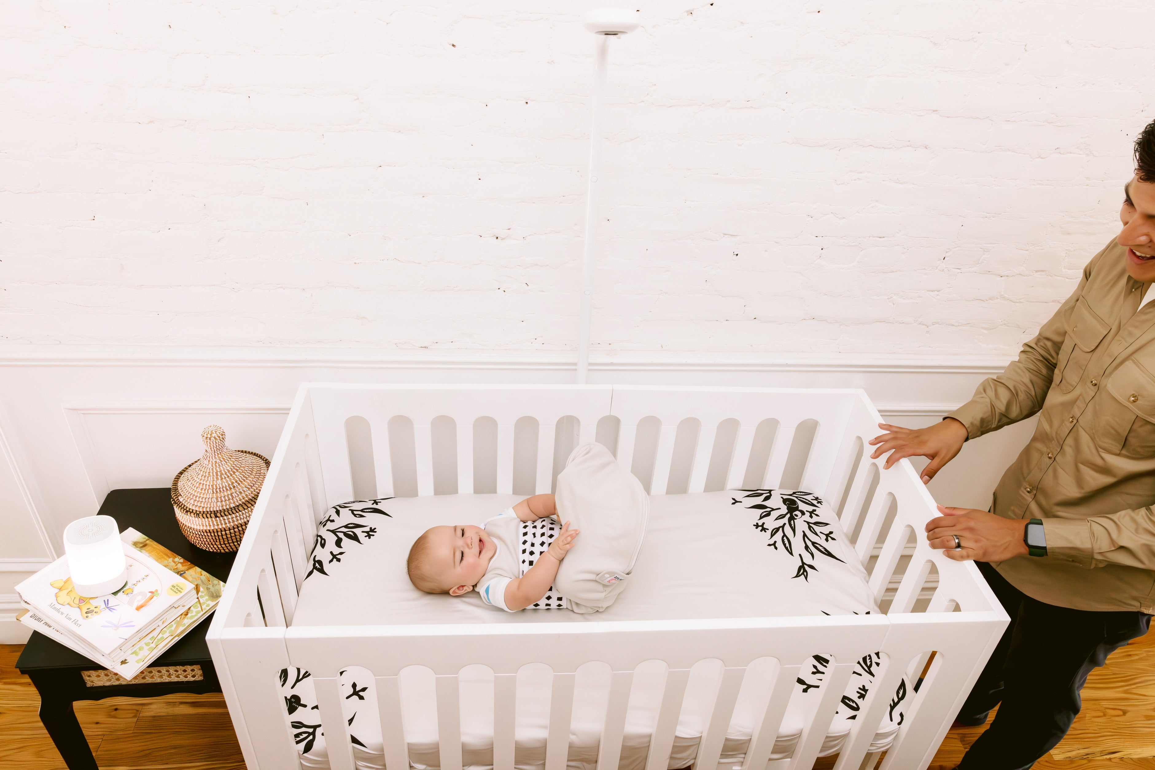Can twins sleep in the same crib?